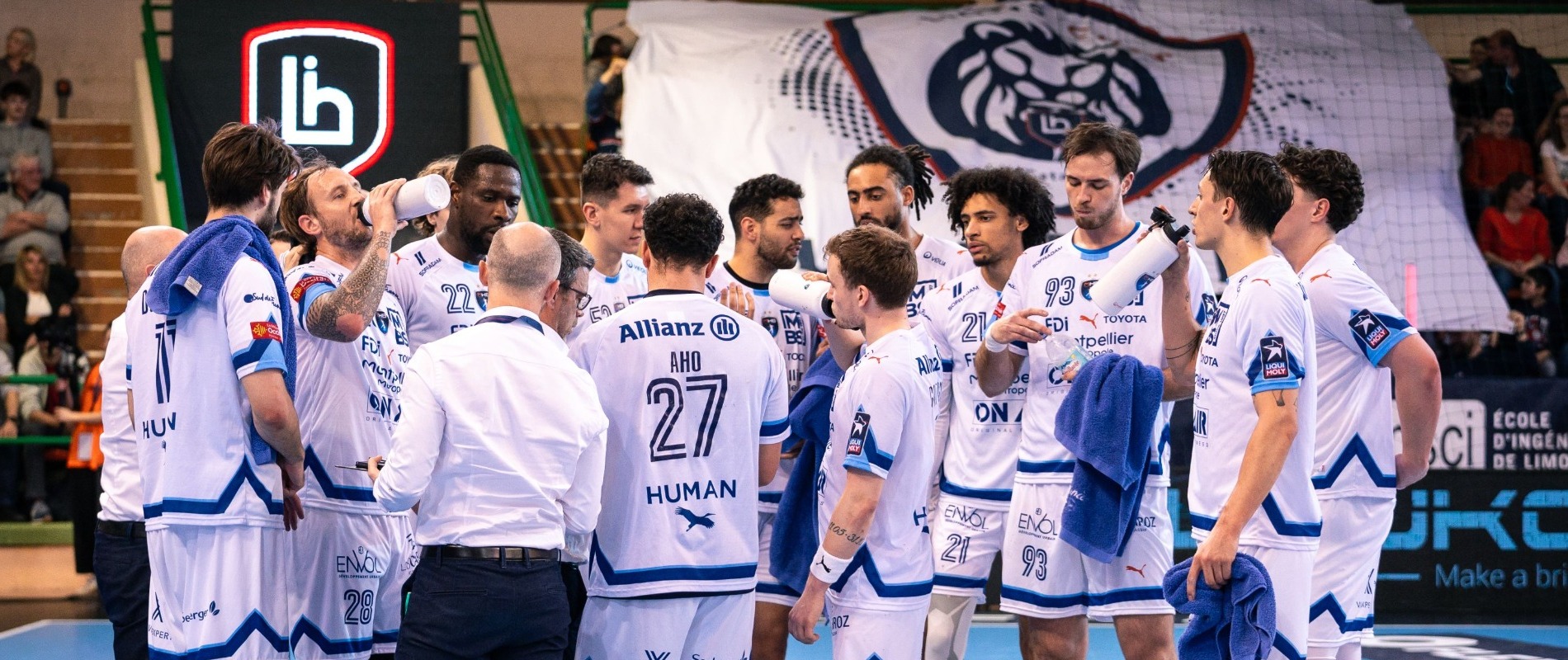 Paris rejoint Montpellier en finale