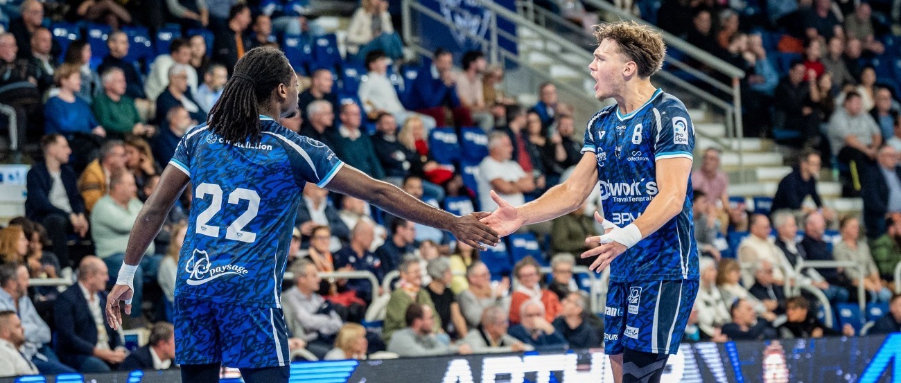 Saran frappe fort et revient dans la course