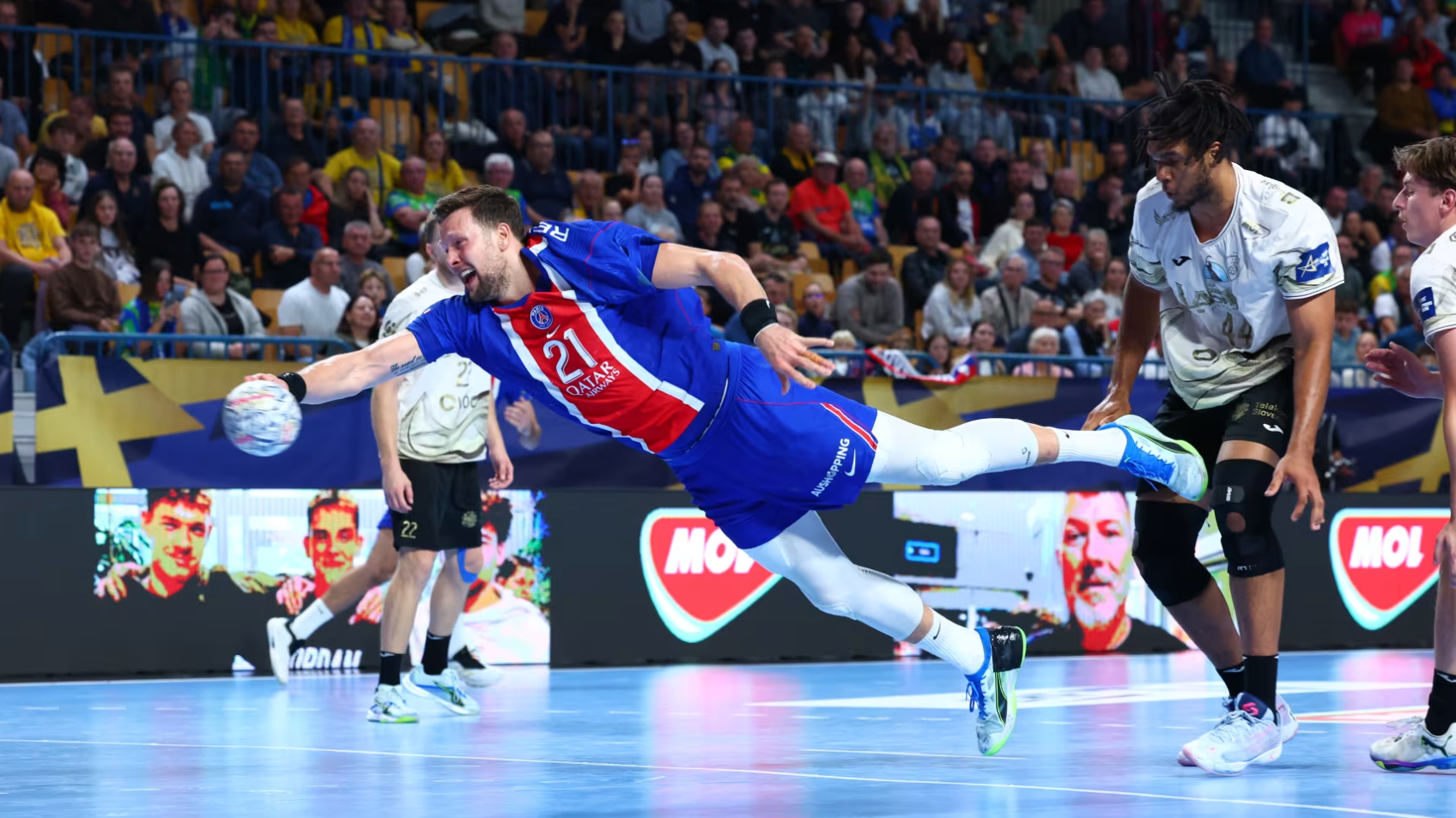Nantes prend sa revanche, Paris file au tour principal